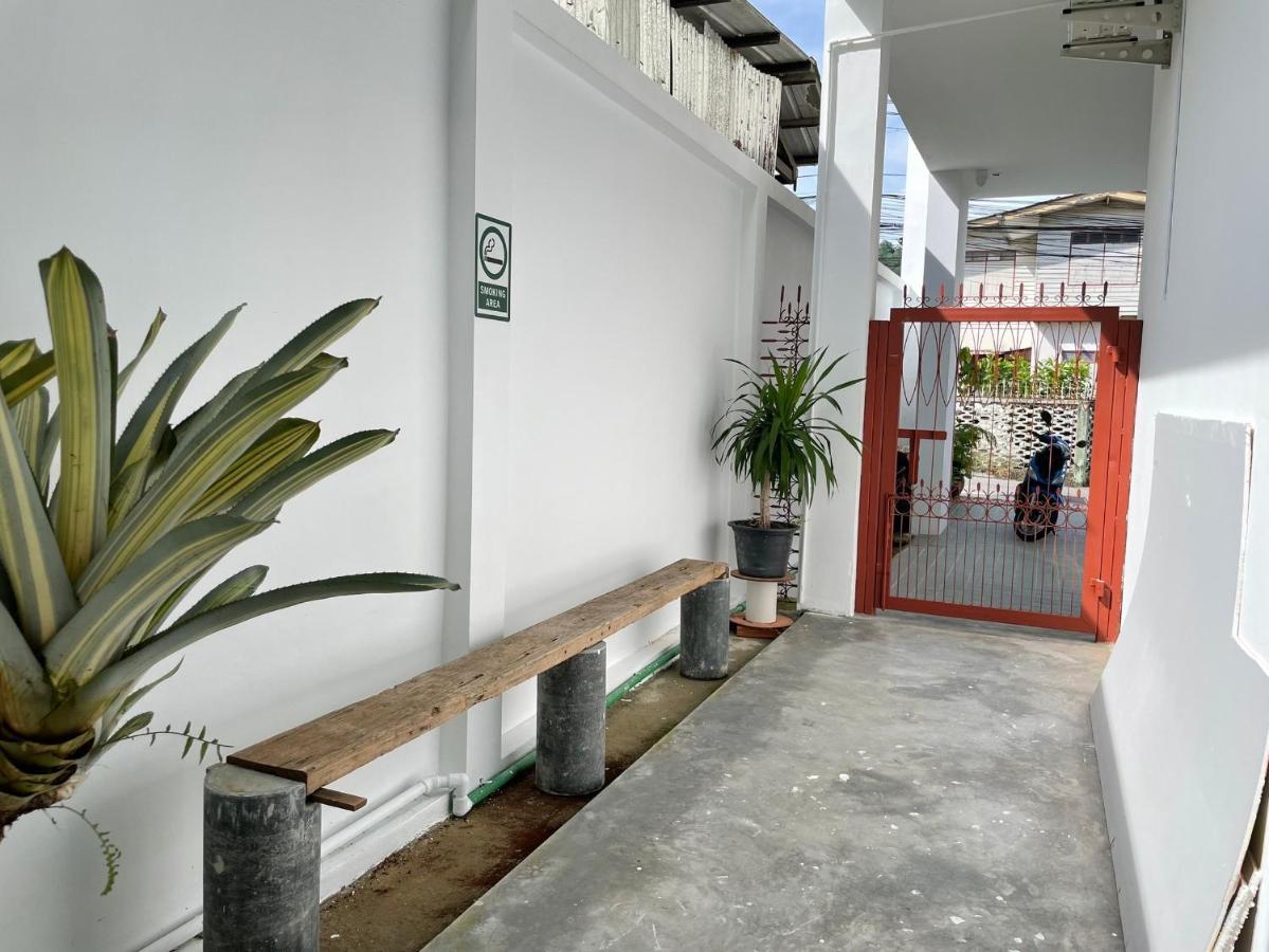 Alleyhill Phuket - Private & Cozy Boutique Bagian luar foto