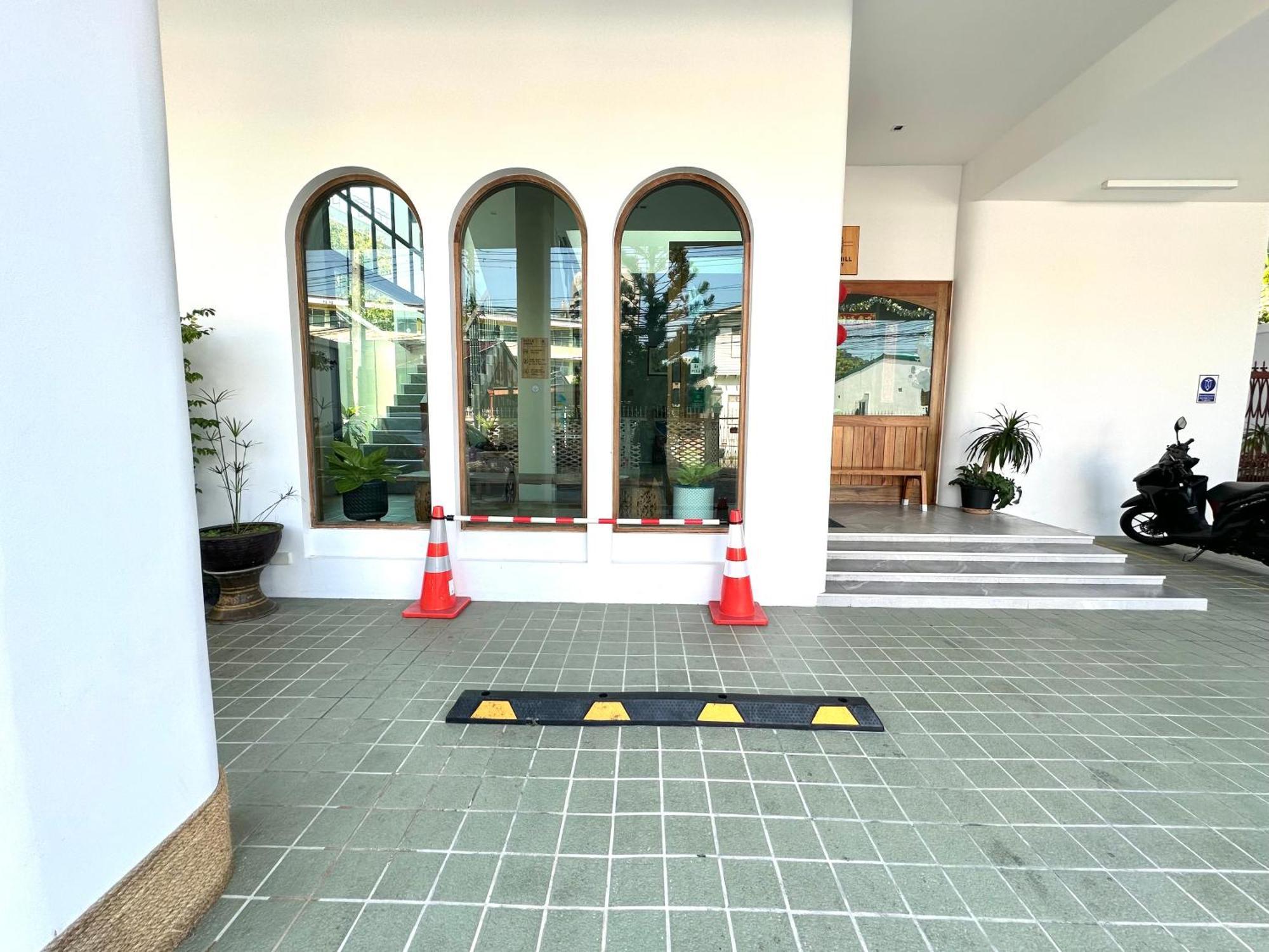Alleyhill Phuket - Private & Cozy Boutique Bagian luar foto